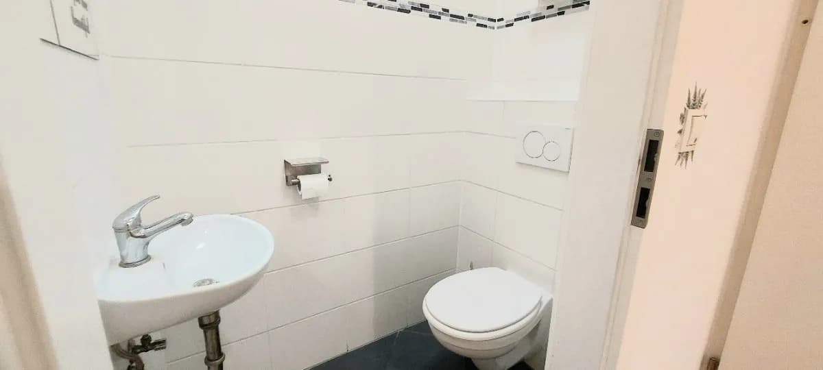 2-Zimmer-Wohnung mieten in Baden – 55 m², € 849 – Bild 11 von 12