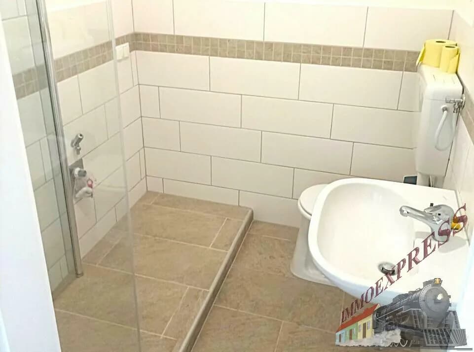 2-Zimmer-Gewerbeimmobilie kaufen in Baden – 75 m², € 325.000 – Bild 8 von 10