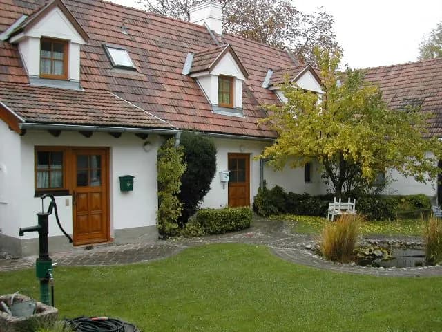2-Zimmer-Wohnung mieten in Neunkirchen – 84 m², € 842 – Bild 2 von 11