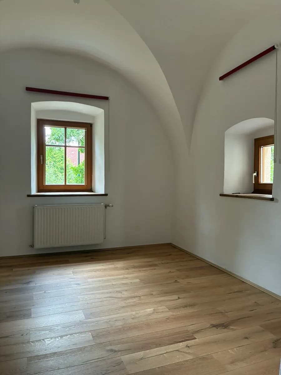 2-Zimmer-Wohnung mieten in Neunkirchen – 84 m², € 842 – Bild 7 von 11