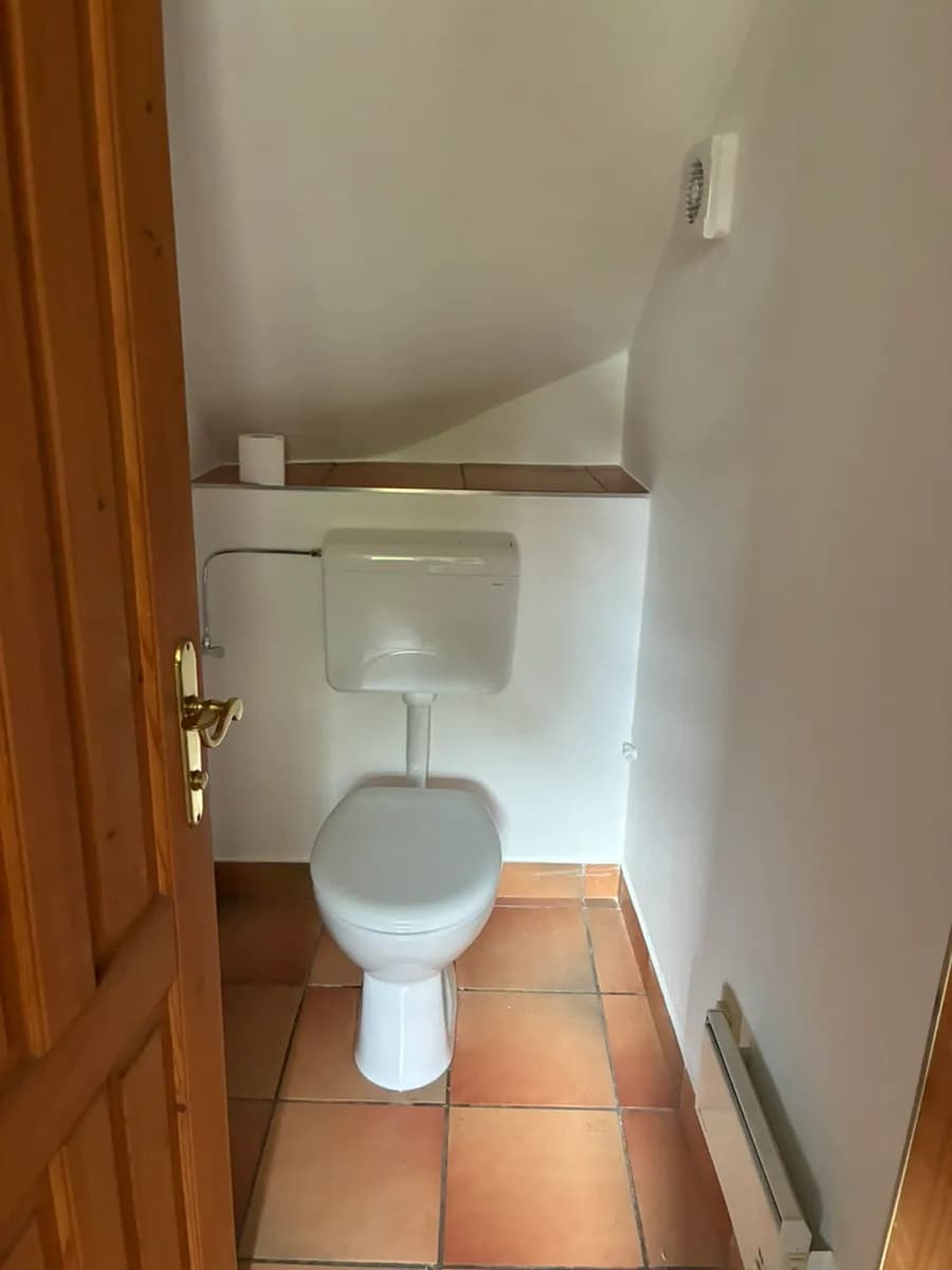 2-Zimmer-Wohnung mieten in Neunkirchen – 84 m², € 842 – Bild 10 von 11
