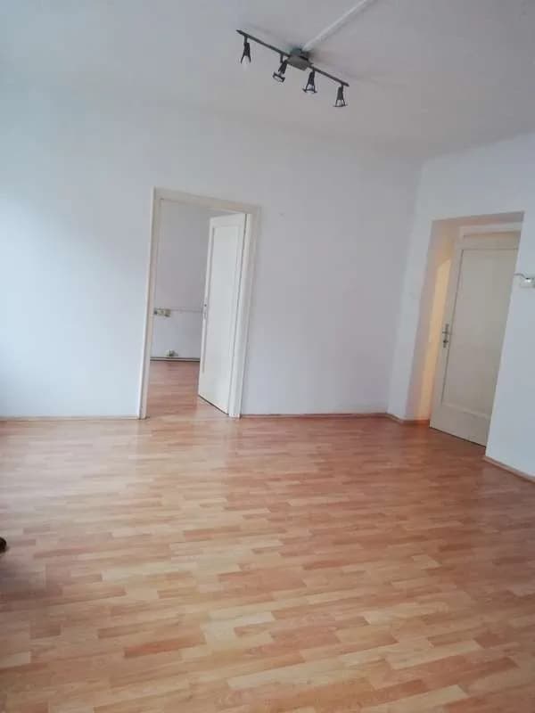 2-Zimmer-Wohnung mieten in Wiener Neustadt – 75 m², € 650 – Bild 3 von 10
