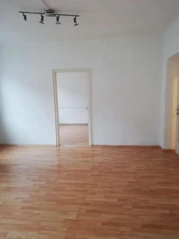 2-Zimmer-Wohnung mieten in Wiener Neustadt – 75 m², € 650 – Bild 5 von 10