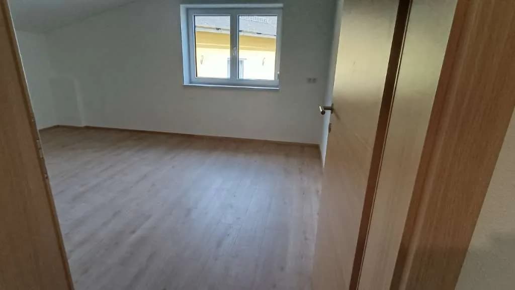 3-Zimmer-Wohnung mieten in Vöcklabruck – 95 m², € 950 – Bild 9 von 12