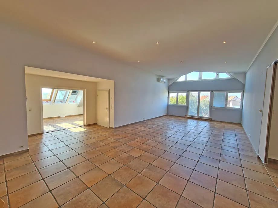 7-Zimmer-Wohnung mieten in Korneuburg – 279 m², € 2.238 – Bild 2 von 27