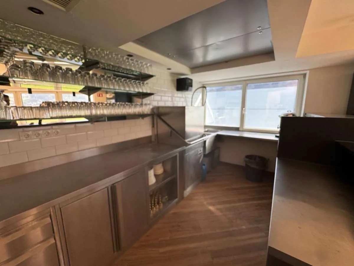 Gewerbeimmobilie mieten in Schwaz – 250 m², € 4.550 – Bild 4 von 10
