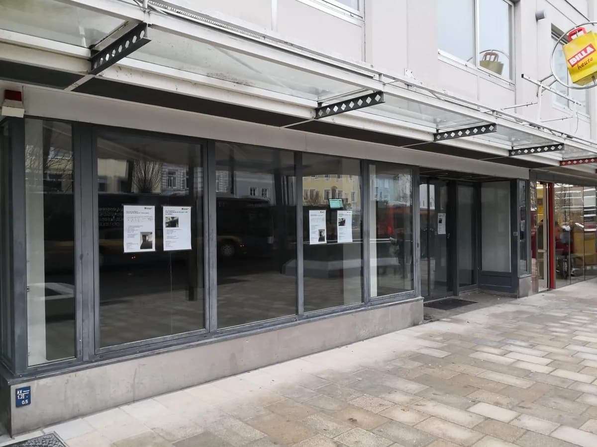 Gewerbeimmobilie mieten in Wels – 488 m², € 6.149