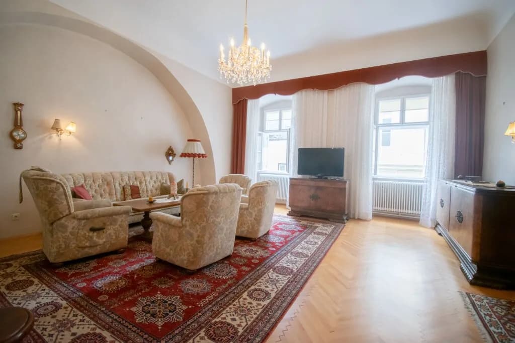 9-Zimmer-Immobilie kaufen in Krems an der Donau – 365 m², € 475.000 – Bild 3 von 13