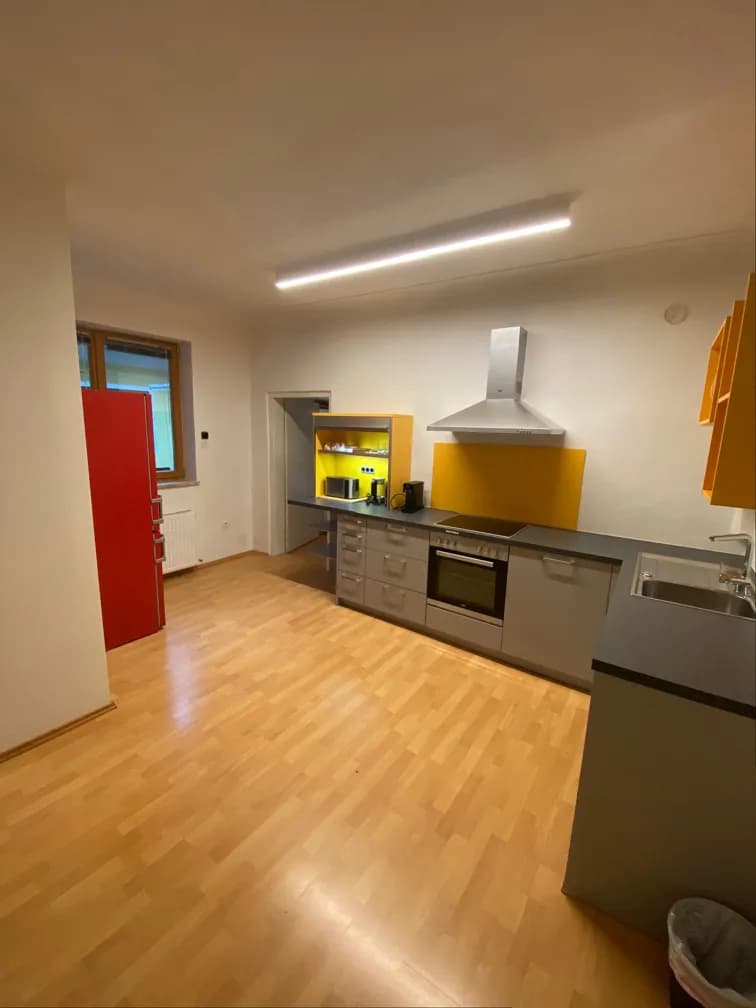 2-Zimmer-Wohnung mieten in Graz – 85 m², € 940 – Bild 2 von 11
