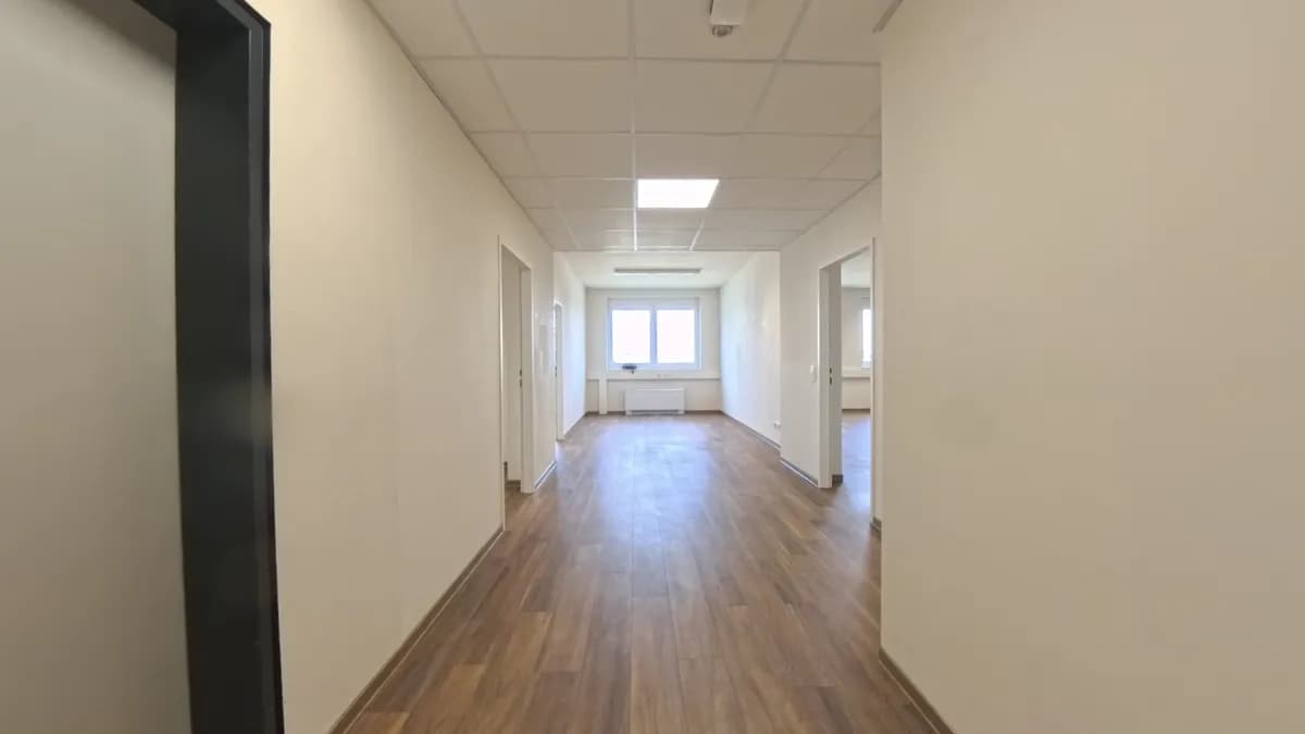 4-Zimmer-Gewerbeimmobilie mieten in Wien – 148 m², € 2.189 – Bild 2 von 34
