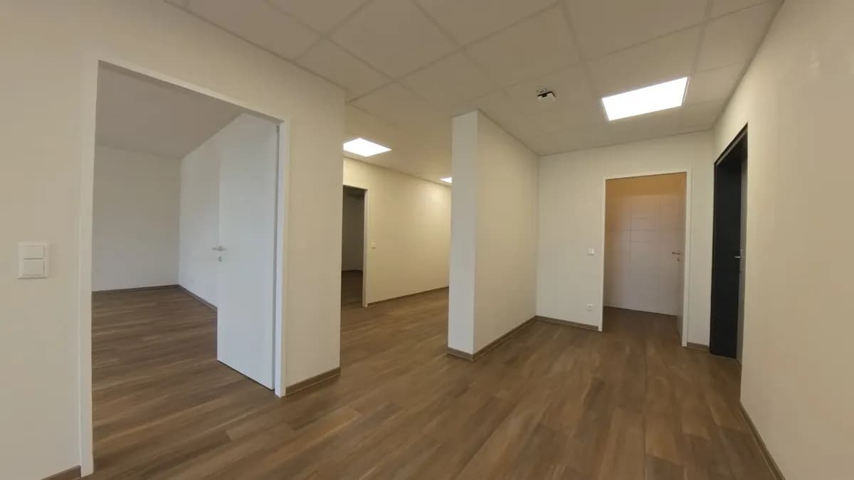 4-Zimmer-Gewerbeimmobilie mieten in Wien – 148 m², € 2.189 – Bild 11 von 34