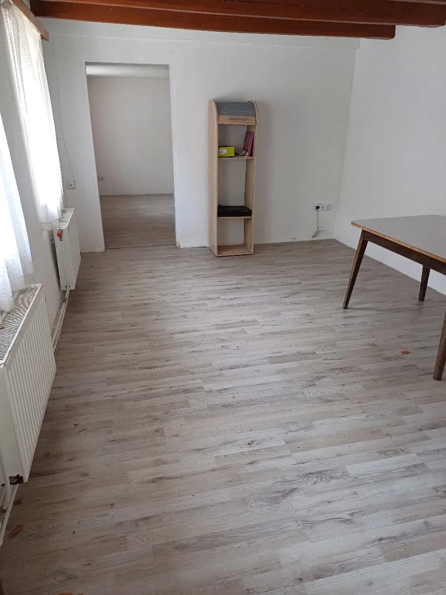 3-Zimmer-Haus kaufen in Hollabrunn – 90 m², € 81.000 – Bild 3 von 12