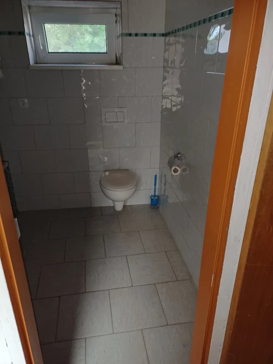 3-Zimmer-Haus kaufen in Hollabrunn – 90 m², € 81.000 – Bild 8 von 12