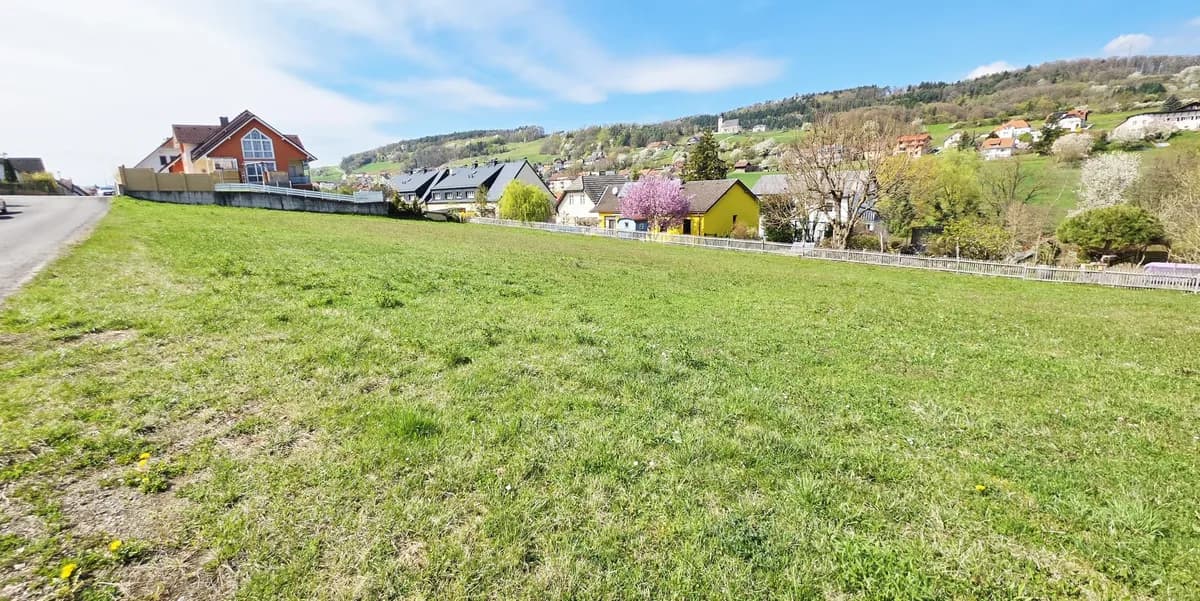 Grundstück kaufen in Melk – 1 707 m², € 110.000