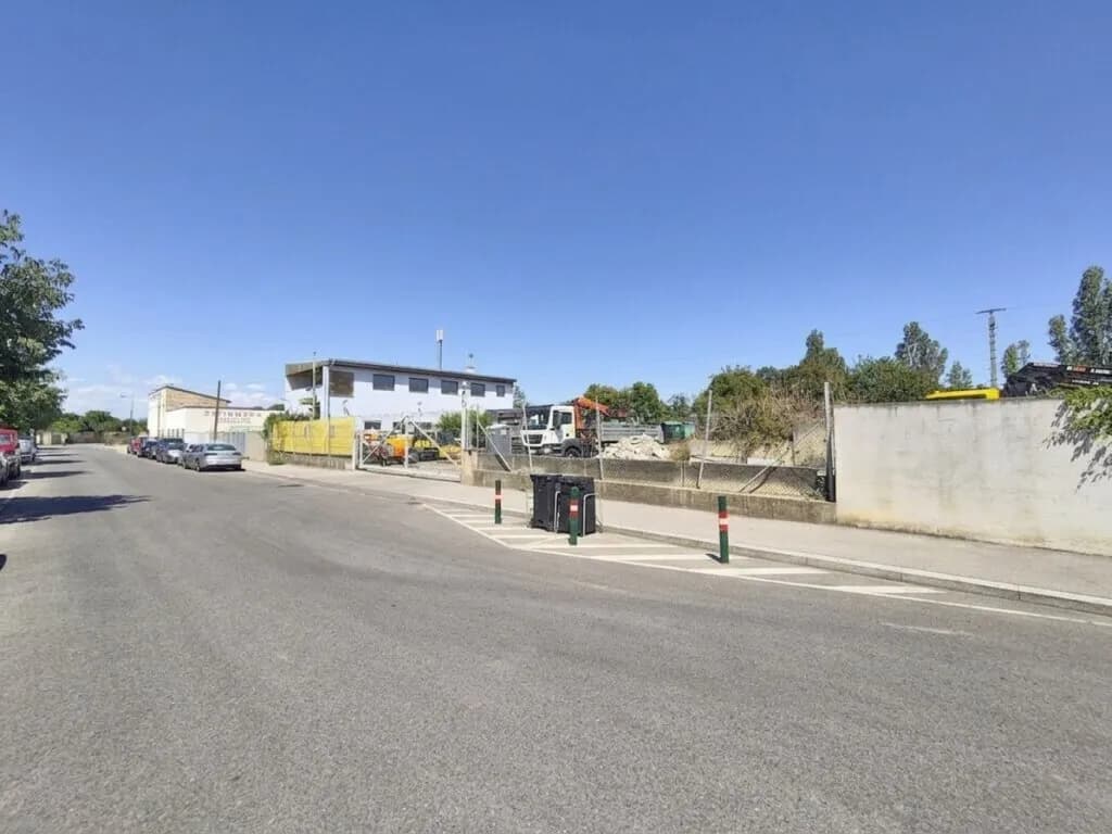 Grundstück kaufen in Wien – 2 800 m², € 1.700.000 – Bild 3 von 11