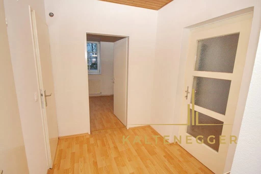 2-Zimmer-Wohnung mieten in Neunkirchen – 50 m², € 568 – Bild 4 von 5