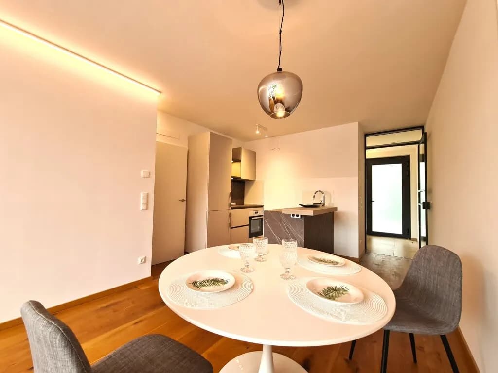 2-Zimmer-Wohnung mieten in Neunkirchen – 55,17 m², € 919 – Bild 2 von 21