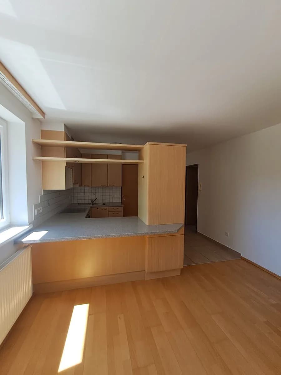 2-Zimmer-Wohnung mieten in Perg – 39 m², € 500 – Bild 2 von 10
