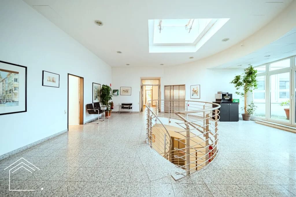 22-Zimmer-Gewerbeimmobilie mieten in Mödling – 1 019 m², € 15.890 – Bild 4 von 9