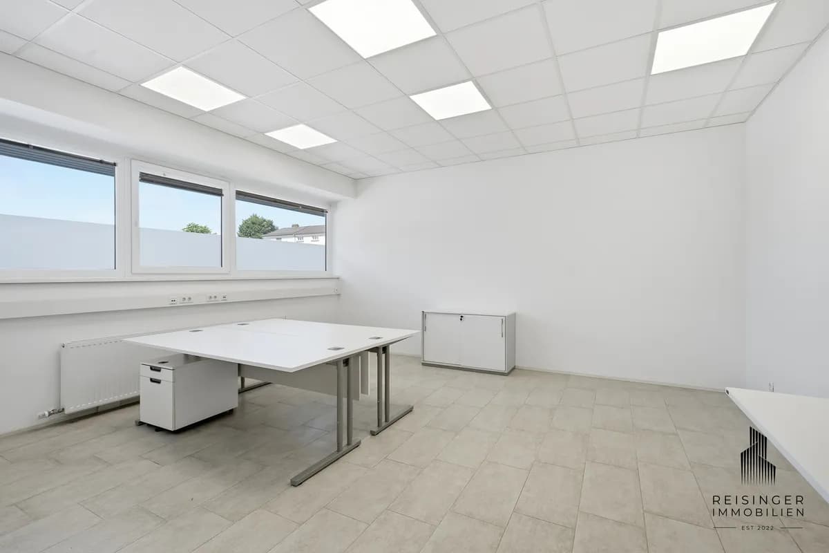 2-Zimmer-Gewerbeimmobilie mieten in Wels – 102 m², € 440 – Bild 3 von 11