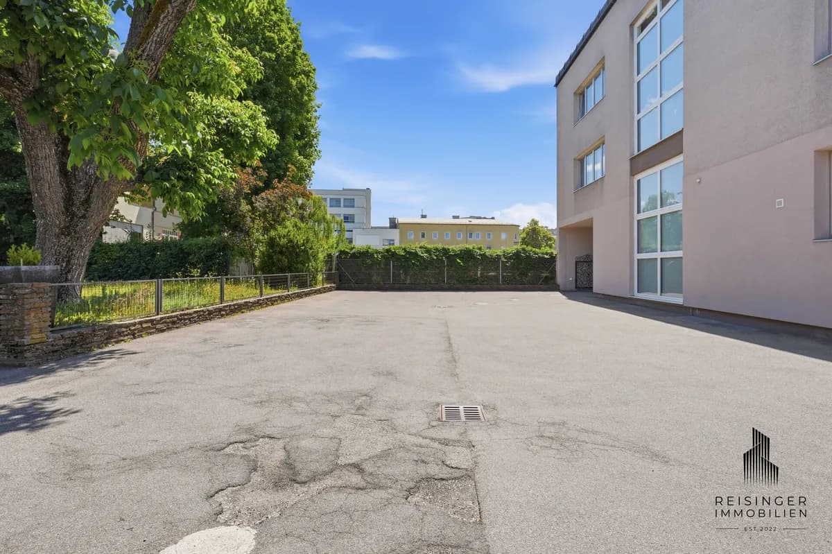 2-Zimmer-Gewerbeimmobilie mieten in Wels – 102 m², € 440 – Bild 8 von 11