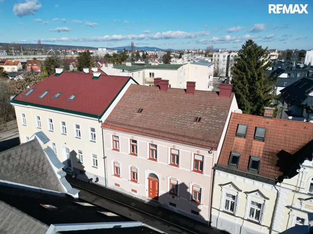 10-Zimmer-Gewerbeimmobilie kaufen in Wiener Neustadt – 273,79 m², € 389.000