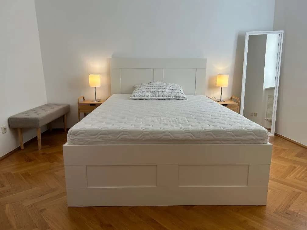 Wohnung mieten in Salzburg Stadt – 30 m², € 1.195