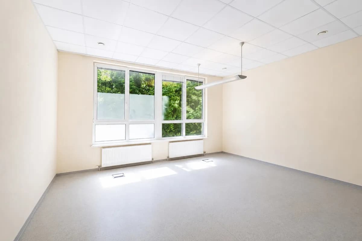 11-Zimmer-Gewerbeimmobilie kaufen in Salzburg Stadt – 321 m², € 789.000 – Bild 3 von 8