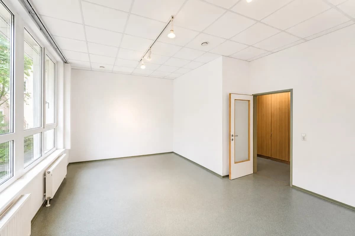 11-Zimmer-Gewerbeimmobilie kaufen in Salzburg Stadt – 321 m², € 789.000 – Bild 5 von 8