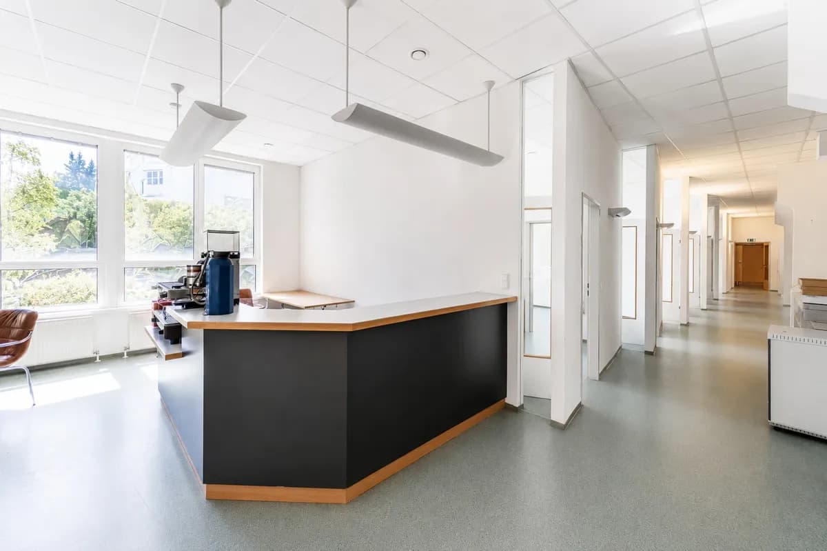 11-Zimmer-Gewerbeimmobilie kaufen in Salzburg Stadt – 321 m², € 789.000 – Bild 6 von 8