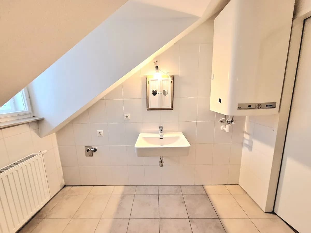 1-Zimmer-Wohnung mieten in Bruck-Mürzzuschlag – 39 m², € 525 – Bild 9 von 11