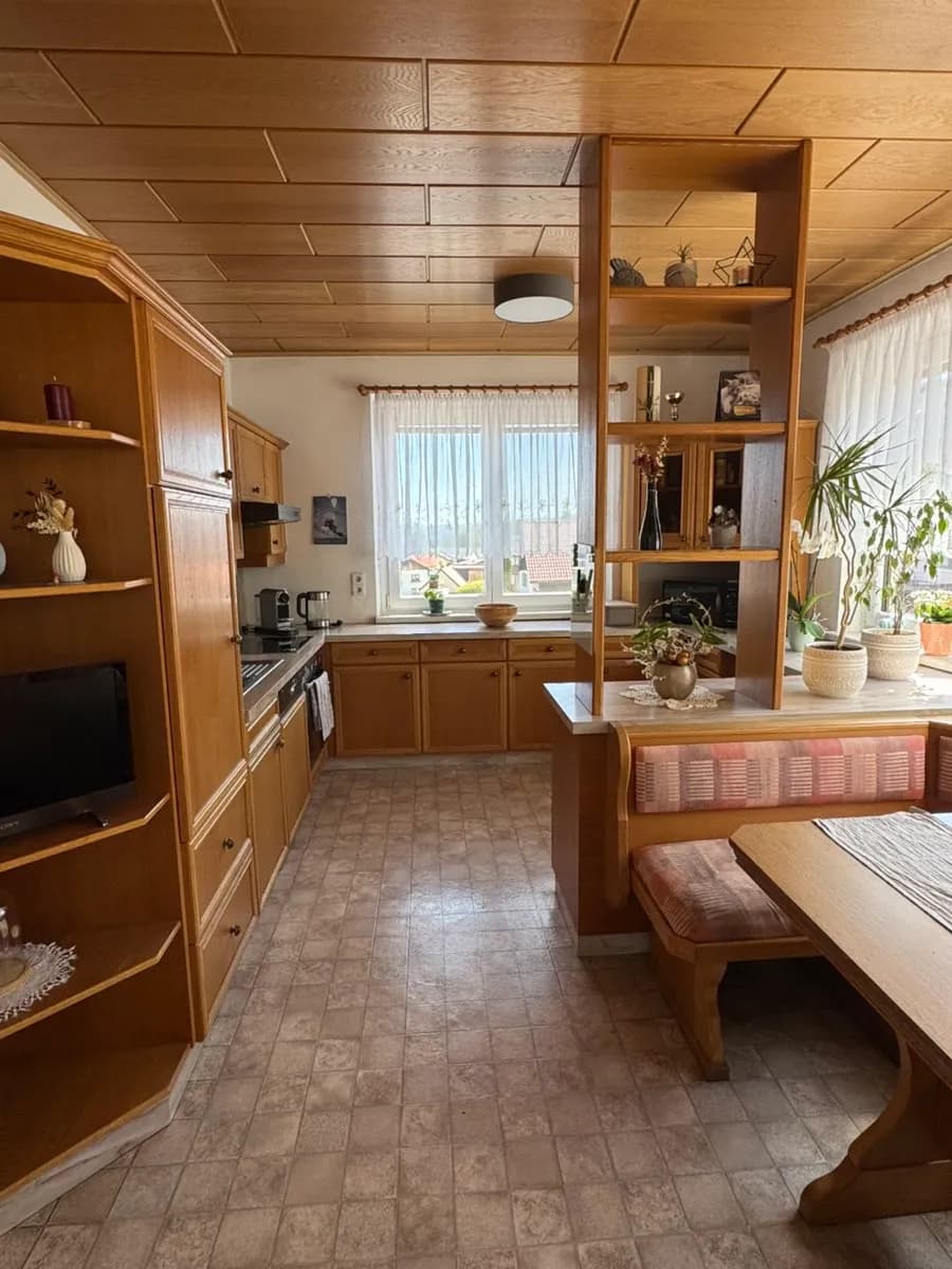 8-Zimmer-Haus kaufen in Neunkirchen – 226 m², € 325.000 – Bild 5 von 18