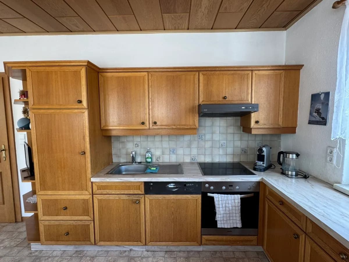 8-Zimmer-Haus kaufen in Neunkirchen – 226 m², € 325.000 – Bild 7 von 18