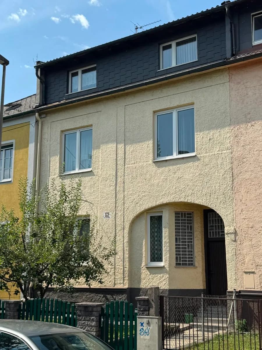 9-Zimmer-Haus kaufen in Linz – 150 m², € 320.000