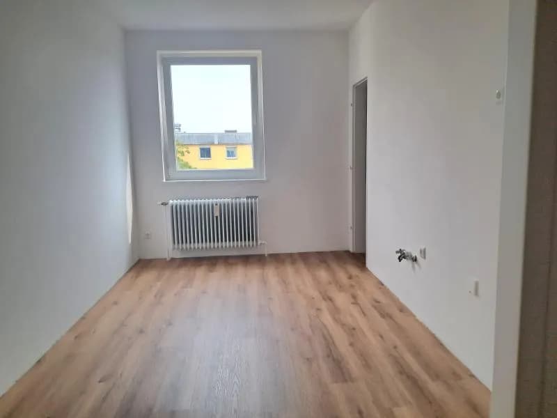 3-Zimmer-Wohnung mieten in Wels – 100 m², € 1.095 – Bild 4 von 6
