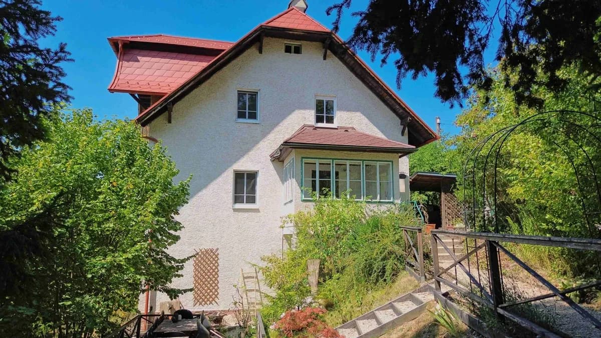 6-Zimmer-Haus mieten in Gmunden – 225 m², € 2.300 – Bild 3 von 20