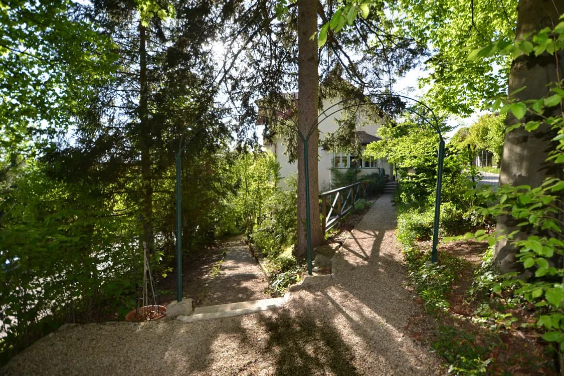 6-Zimmer-Haus mieten in Gmunden – 225 m², € 2.300 – Bild 5 von 20