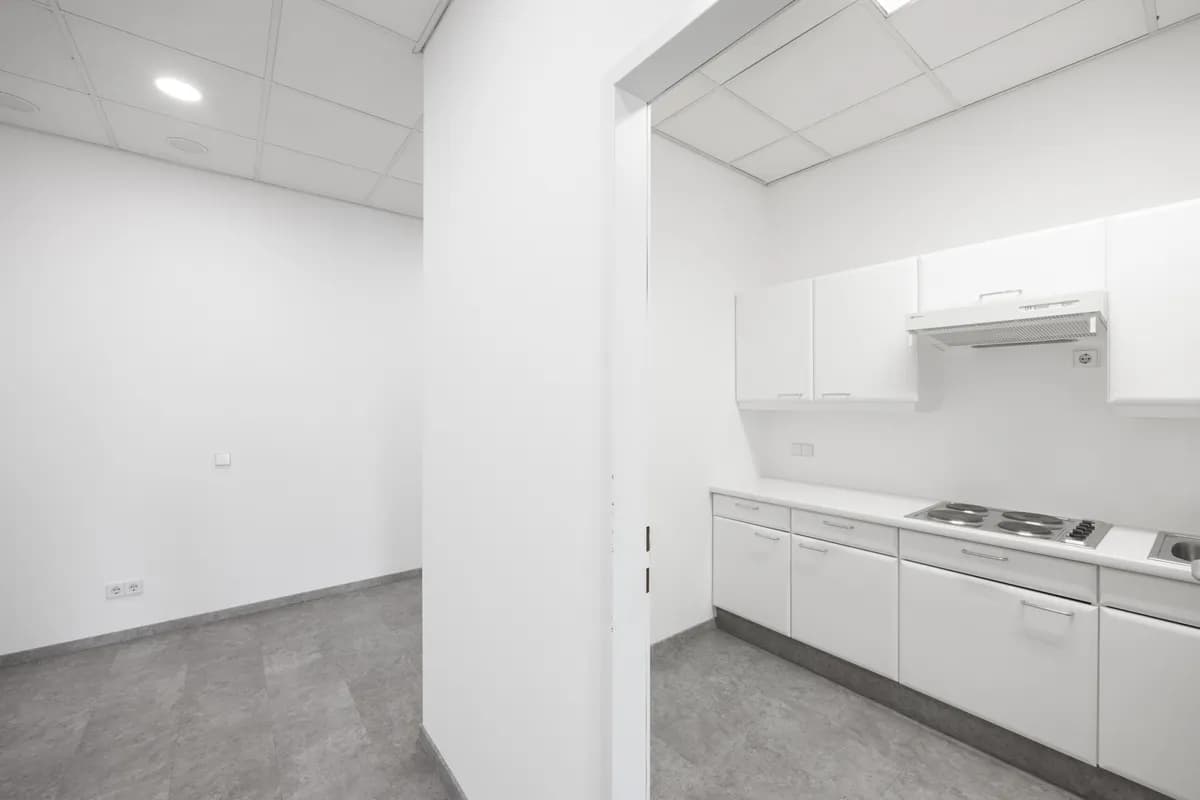 7-Zimmer-Gewerbeimmobilie mieten in Wien – 250 m², € 4.375 – Bild 7 von 11