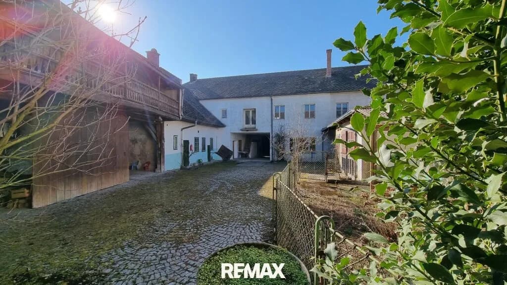 8-Zimmer-Gewerbeimmobilie kaufen in Sankt Pölten Land – 257,3 m², € 215.000