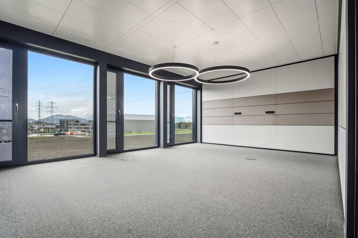 3-Zimmer-Gewerbeimmobilie mieten in Dornbirn – 450 m² – Bild 2 von 33