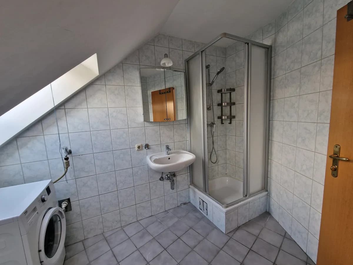 4-Zimmer-Wohnung mieten in Linz – 60 m², € 820 – Bild 6 von 10