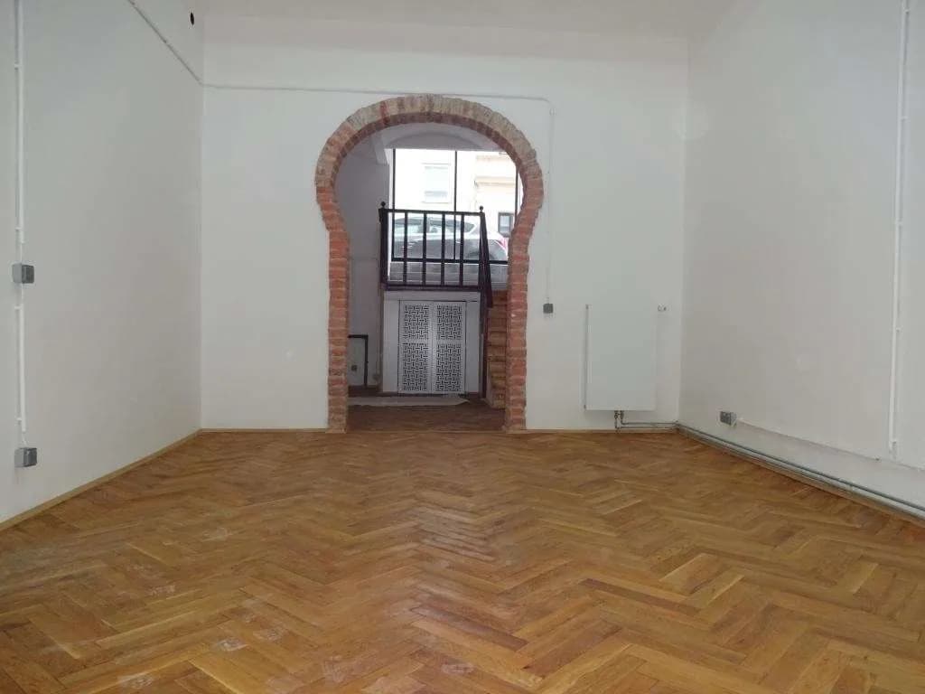 Gewerbeimmobilie mieten in Wien – 82 m², € 1.009
