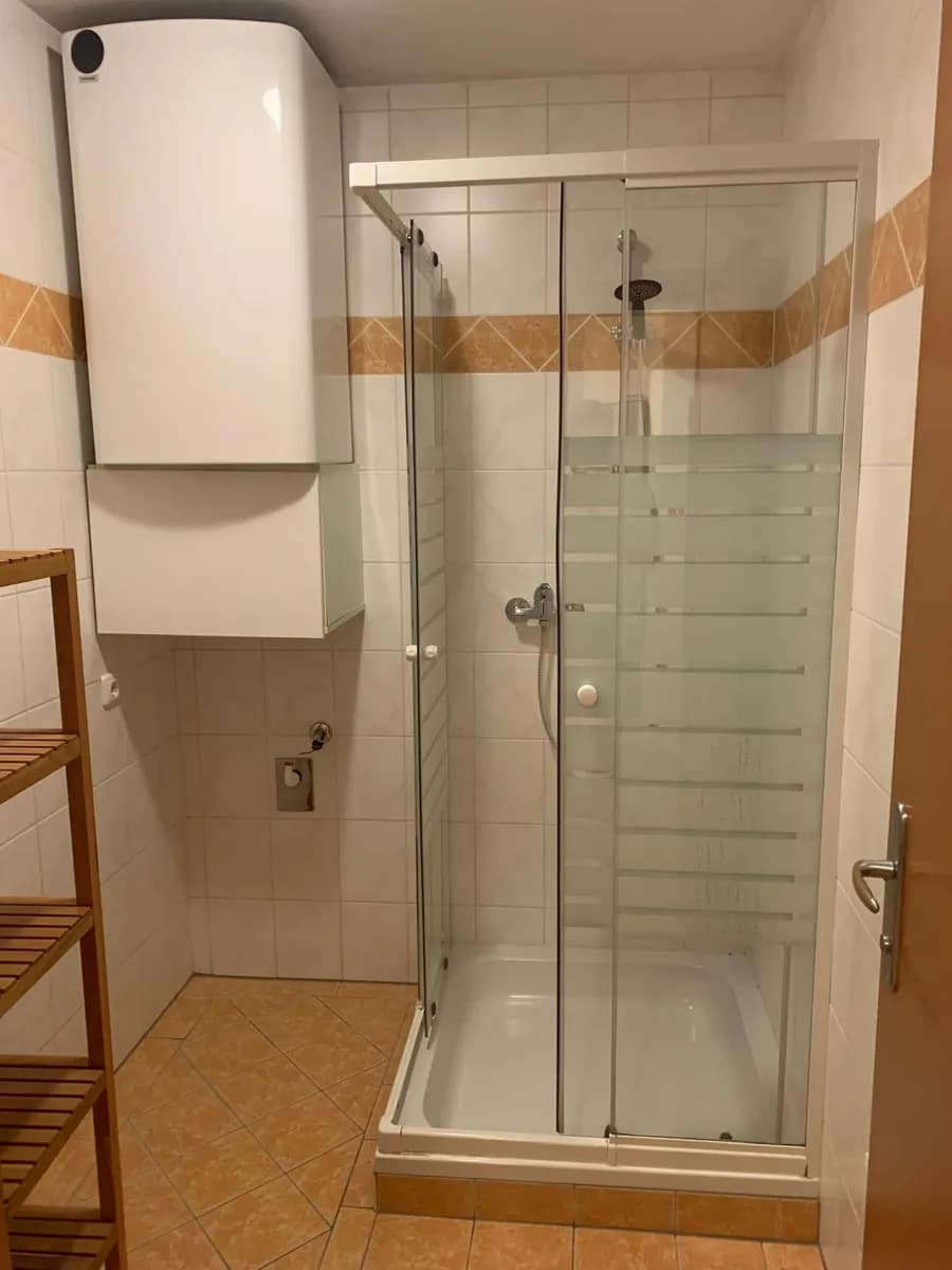 Wohnung mieten in Salzburg Stadt – 45 m², € 930 – Bild 3 von 6