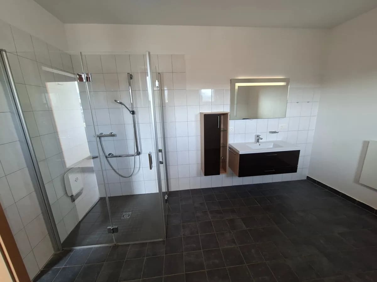 15-Zimmer-Gewerbeimmobilie kaufen in Hartberg-Fürstenfeld – 700 m², € 369.000 – Bild 48 von 73