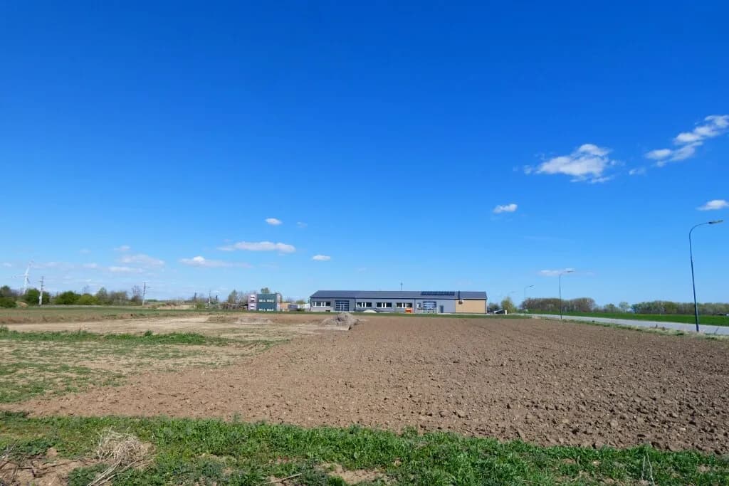 Gewerbeimmobilie kaufen in Neusiedl am See – 13 307 m², € 1.300.000 – Bild 2 von 3