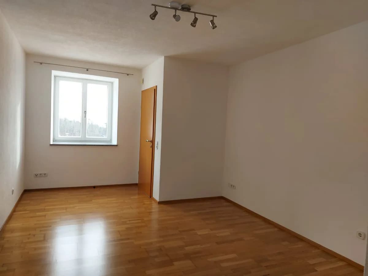 1-Zimmer-Wohnung mieten in Linz – 30 m², € 450