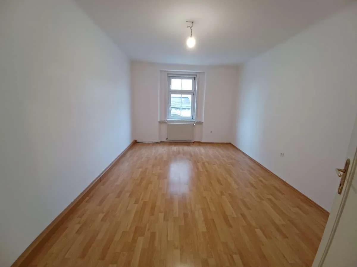 Wohnung mieten in Wiener Neustadt – 122 m², € 1.108 – Bild 4 von 9