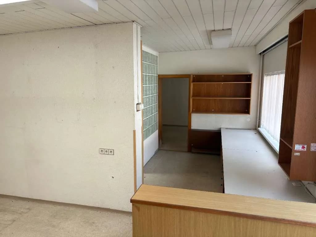 Gewerbeimmobilie mieten in Bruck-Mürzzuschlag – 60 m², € 4 – Bild 2 von 5