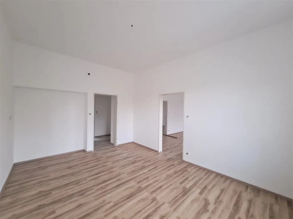 Gewerbeimmobilie kaufen in Baden – 480 m², € 1.200.000 – Bild 12 von 45