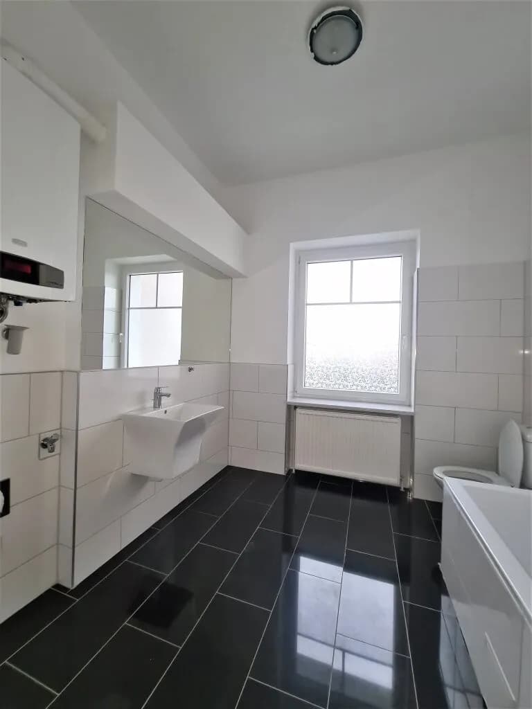 Gewerbeimmobilie kaufen in Baden – 480 m², € 1.200.000 – Bild 19 von 45